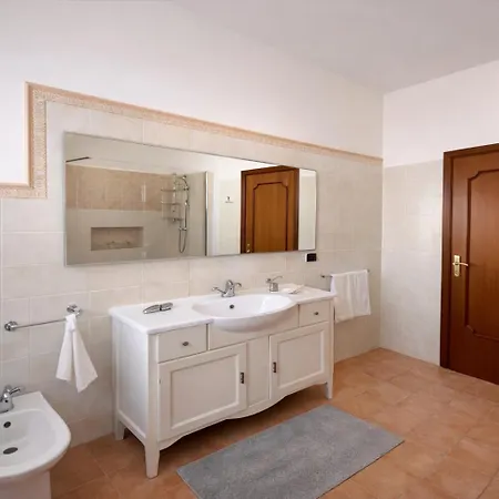 Belvedere Con Piscina - Soggiorni Le Grotte *